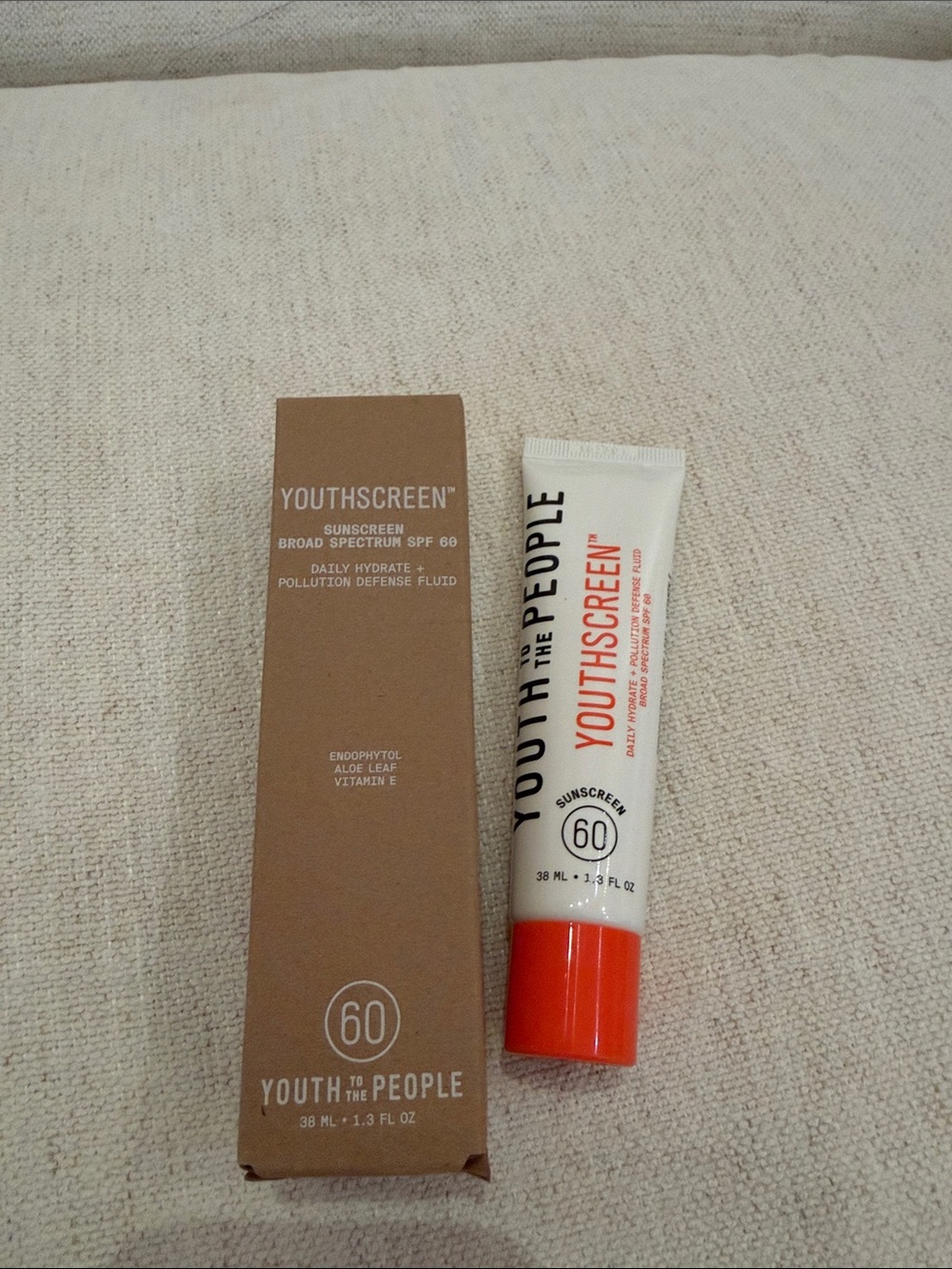 Youth to the people yttp youthscreen sunscreen hydrating spf 60 38ml *